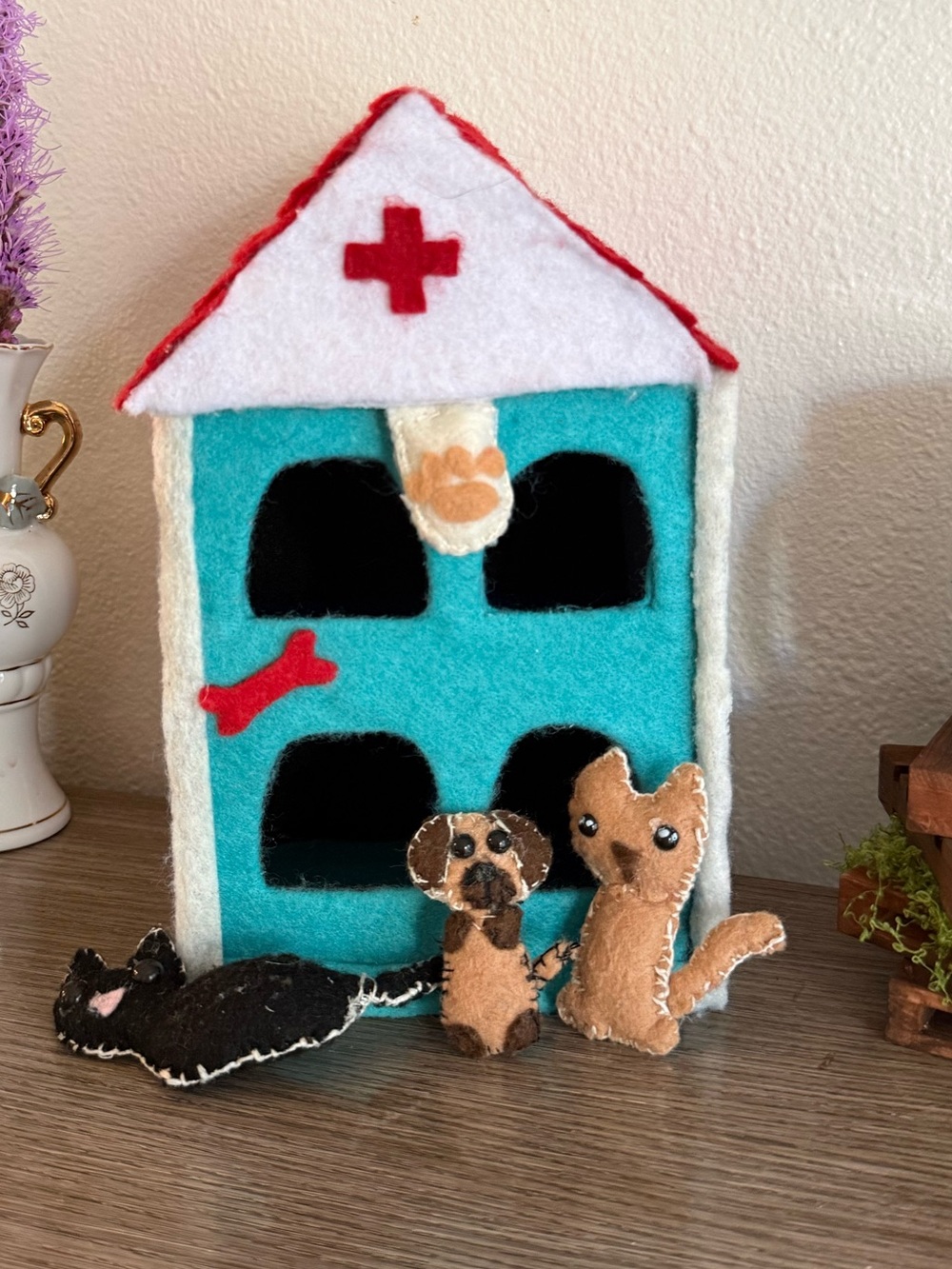 Handmade Felt animal hospital